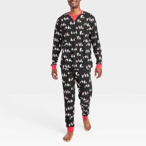 Wondershop™ Men's Holiday Penguins Print Matching Family Pajama Set - Black